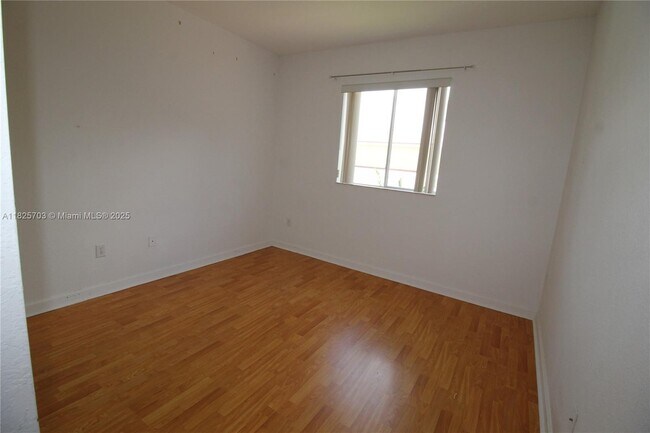 Building Photo - 20732 SW 87th Ct