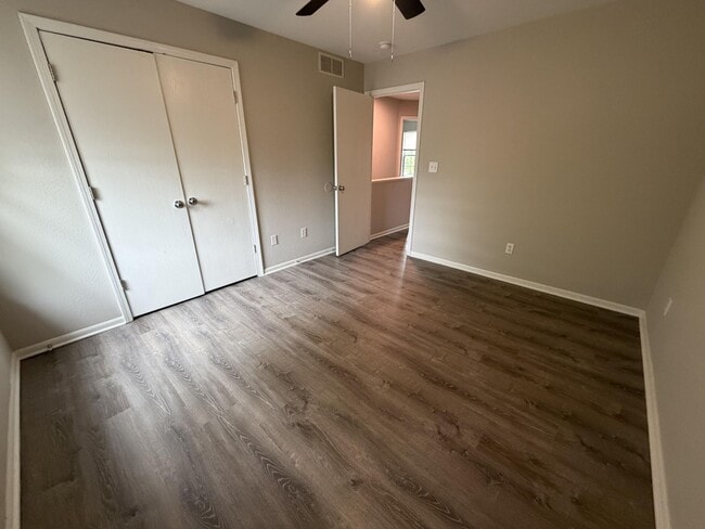 Building Photo - 5305 Currituck Ln
