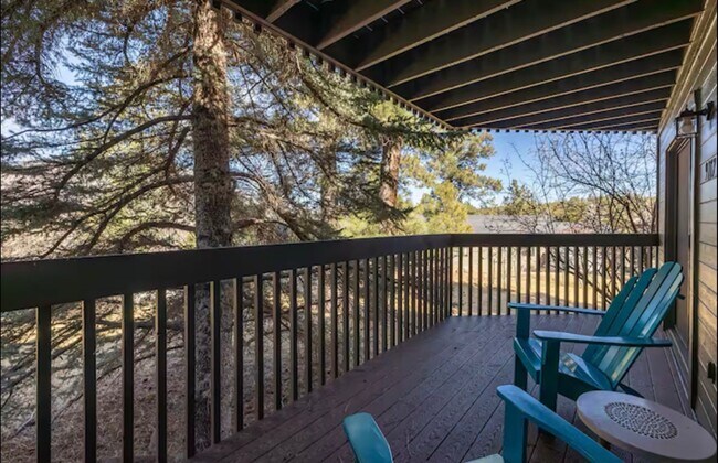 Building Photo - Country Club Comfort | 1BR Condo + W/D + Balcony