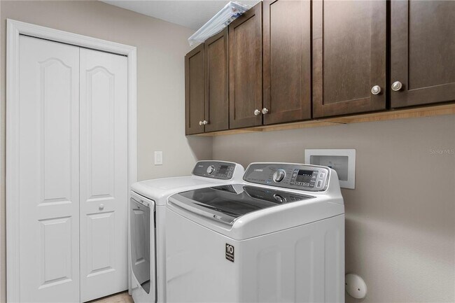 Building Photo - 19303 Water Maple Dr