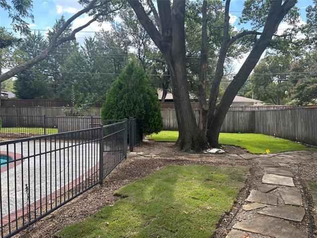 Building Photo - 5416 Northmoor Dr