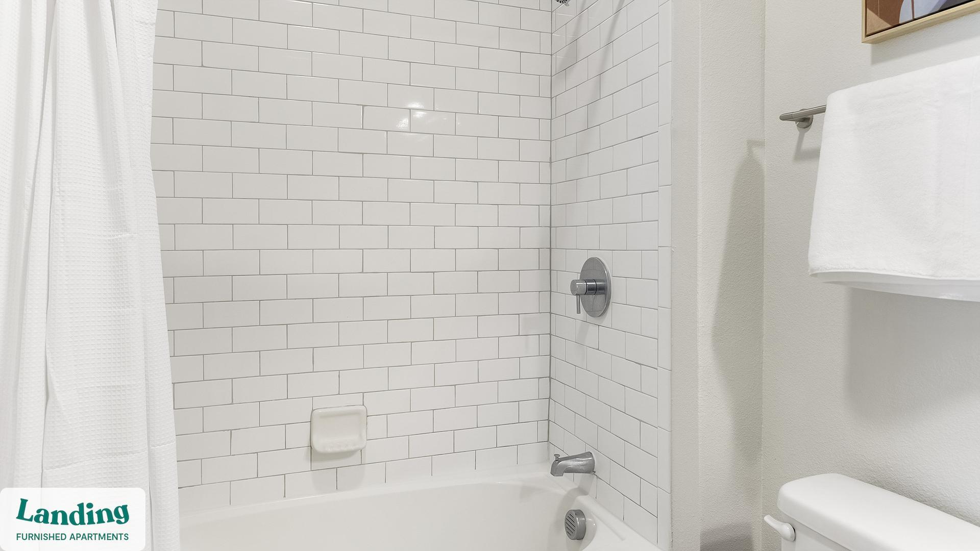 Building Photo - 20915 Wilderness Oak