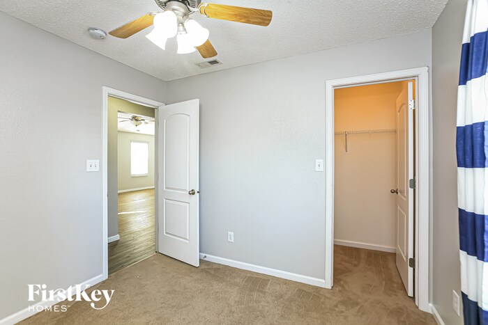 Building Photo - 15472 Sandlands Cir