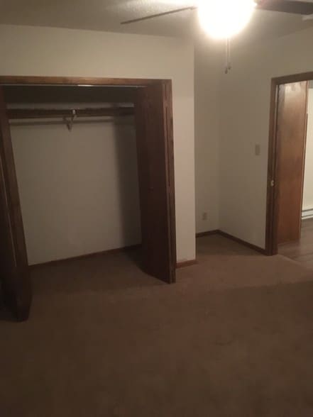 Master bedroom - 119 W Main St