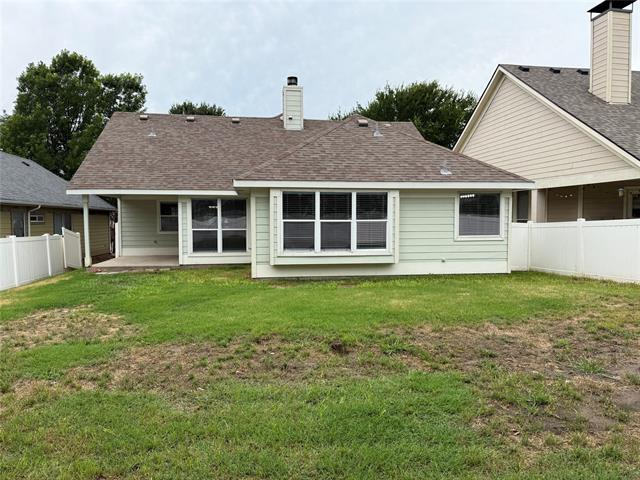 Building Photo - 413 Hilltop Dr