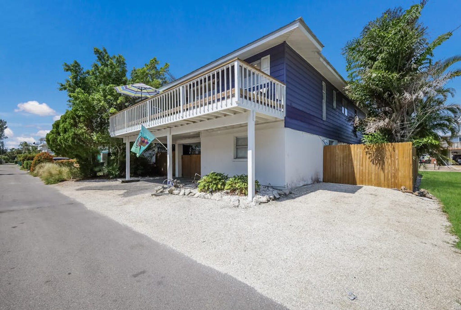 Building Photo - 2515 Avenue B