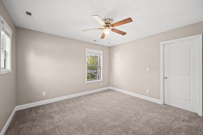 Building Photo - Beautiful 4BR Home with Finished Basement