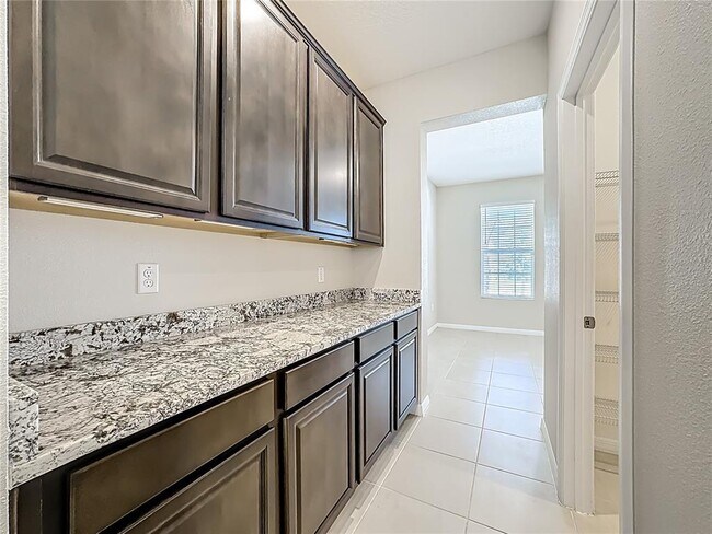Building Photo - 13071 Brookside Moss Dr