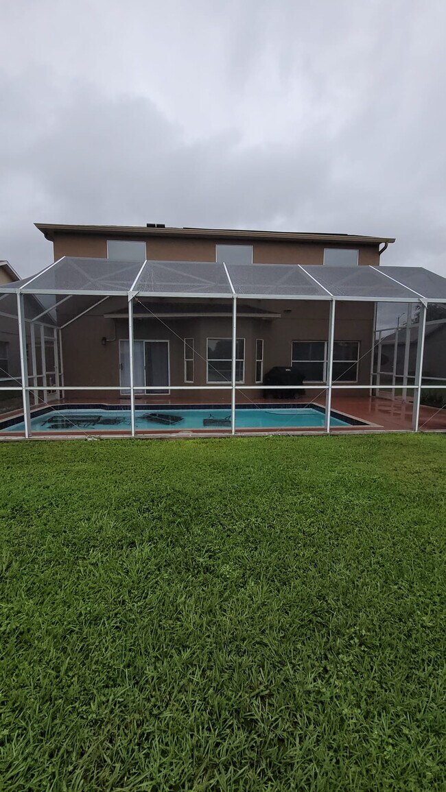 Building Photo - 1324 Franford Dr