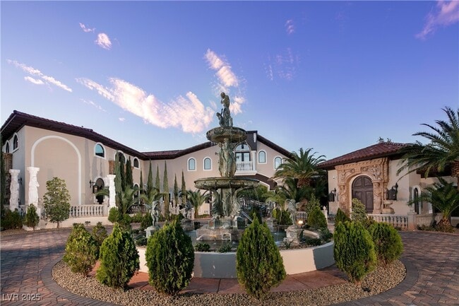 Building Photo - 8801 Palm Greens Ct