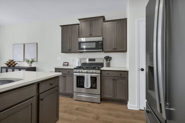 Building Photo - 717 Utley St