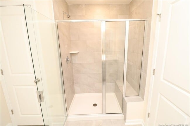 Building Photo - 123 Glen Clova Dr