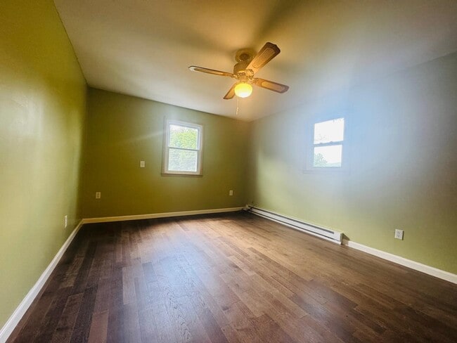 Building Photo - 201 Eastland Rd