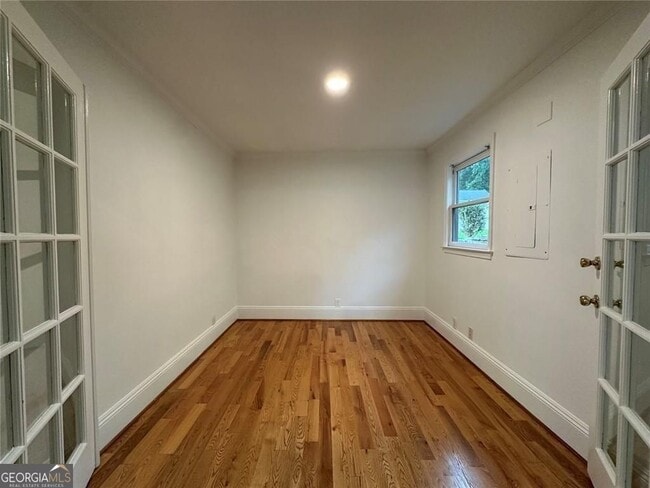 Building Photo - 1290 Sweet Woods Dr