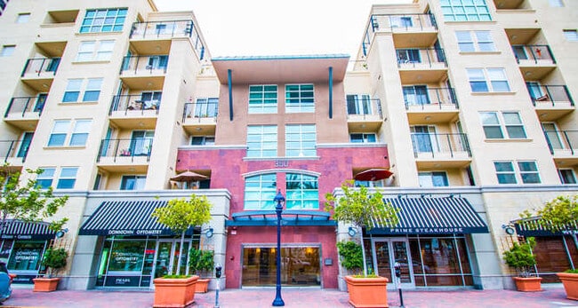 Building Photo - 350 K St