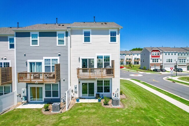 Building Photo - 2245 Kettle Falls Station