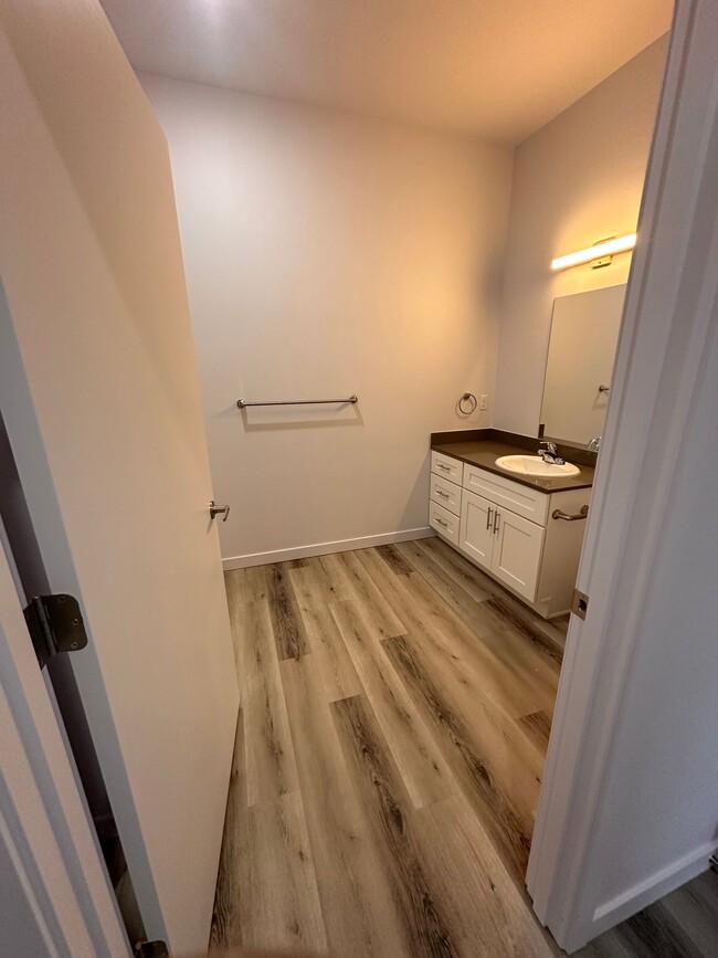 Floorplan - Large One Bedroom Close to Vancouver Mall