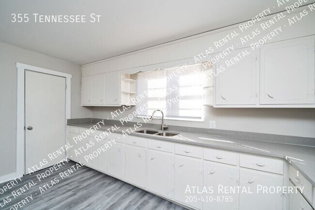 Building Photo - 355 Tennessee St