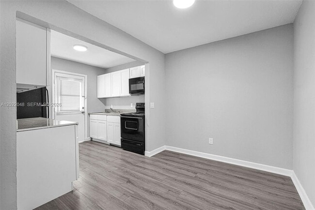 Building Photo - 400 NW 65th Ave