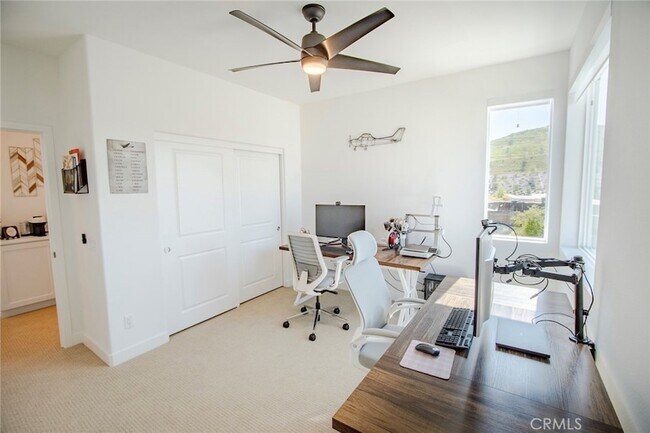 Building Photo - 26857 Laurel Mountain Lp