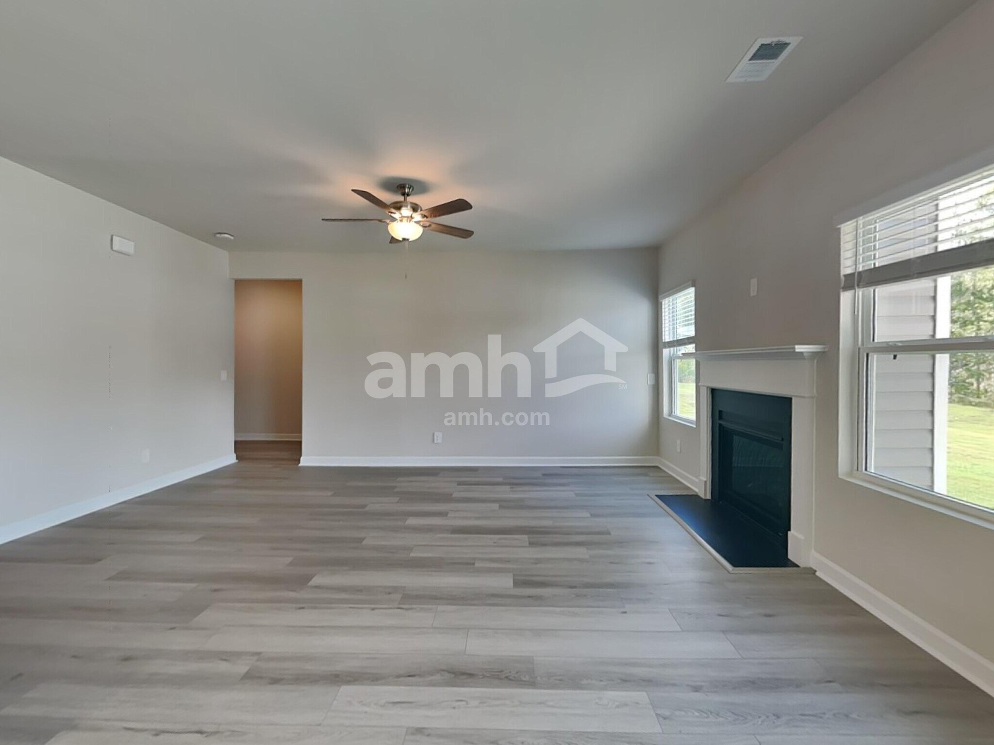 Building Photo - 305 Granby Trl