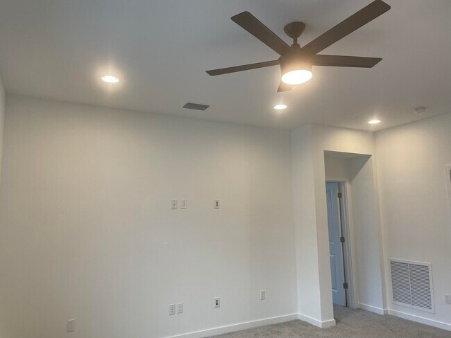 Building Photo - 8792 Antarus Dr
