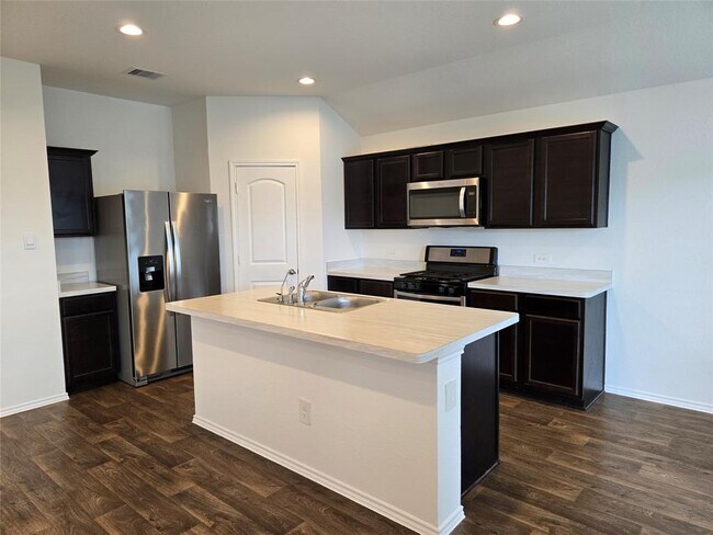 Building Photo - 5119 Dove Hl Ln