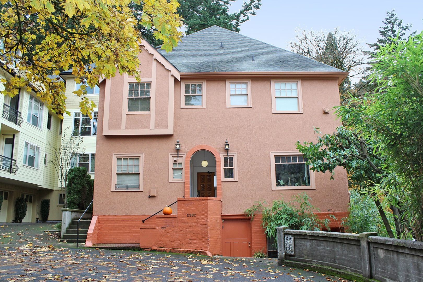 Building Photo - 2354-2362 SW Cactus Dr