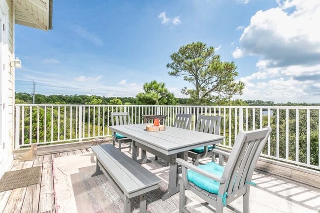 Building Photo - 6727 Kiva Way