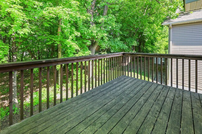 Building Photo - 6030 Boulder Ridge Dr