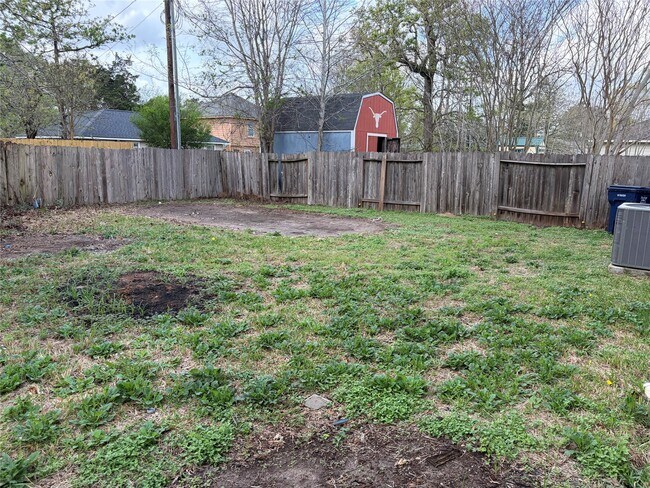 Building Photo - 13993 Buckskin Dr