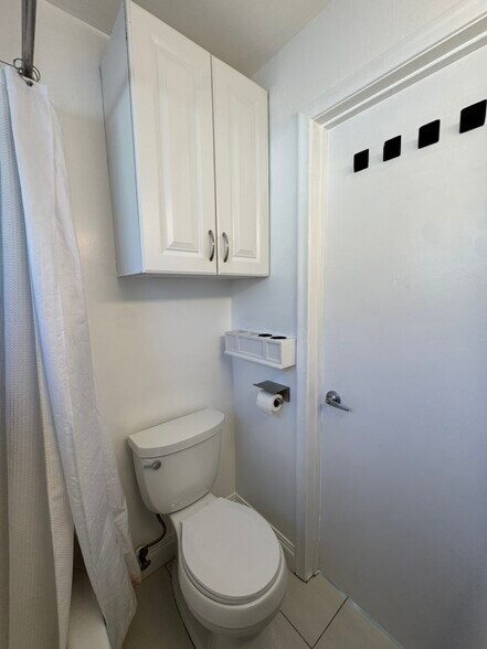 Bathroom space. - 2415 Thomas St
