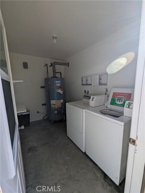 Building Photo - 17031 Pinehurst Ln