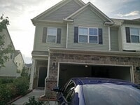 Building Photo - 432 Manchester Park Ln