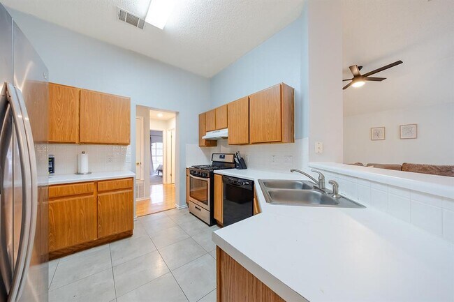 Building Photo - 1704 Verbena Way