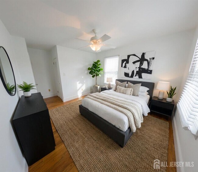 Building Photo - 15 Sedgwick St