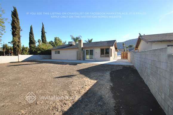 Building Photo - 12528 Vivienda Ave