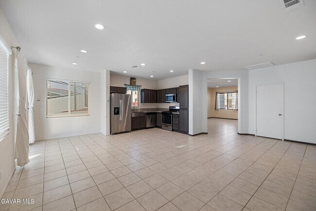 Building Photo - 3124 Via Bella Rosa Ave