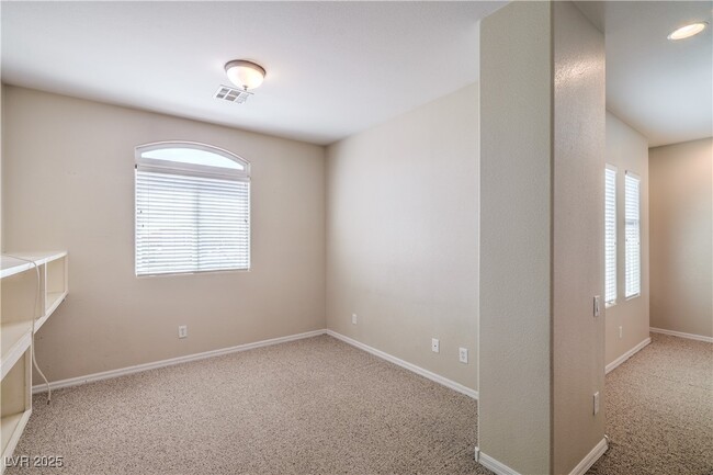 Building Photo - 2464 Sturrock Dr