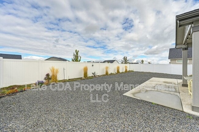 Building Photo - 12335 Gipper Loop