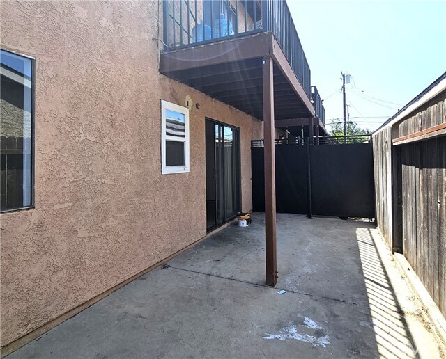 Building Photo - 426 E Hullett St