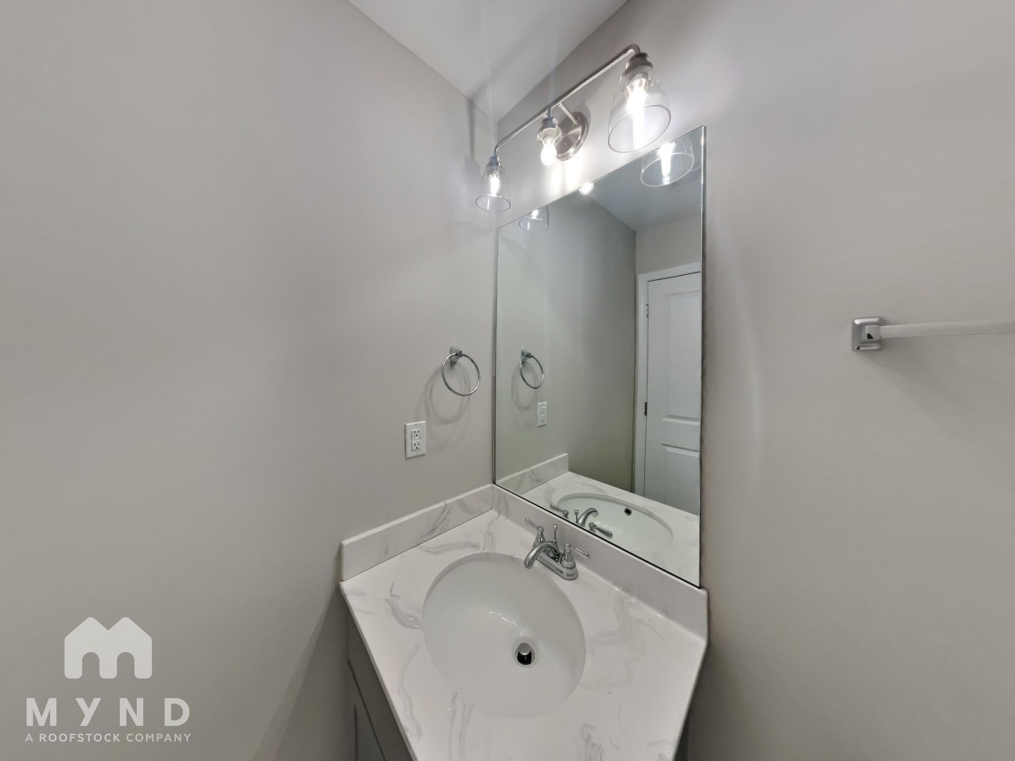 Building Photo - 7734 Fawn Cir