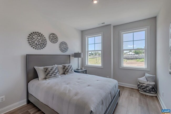 Building Photo - 108 Ridgeline Dr