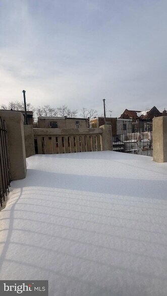 Building Photo - 2148 S Lambert St