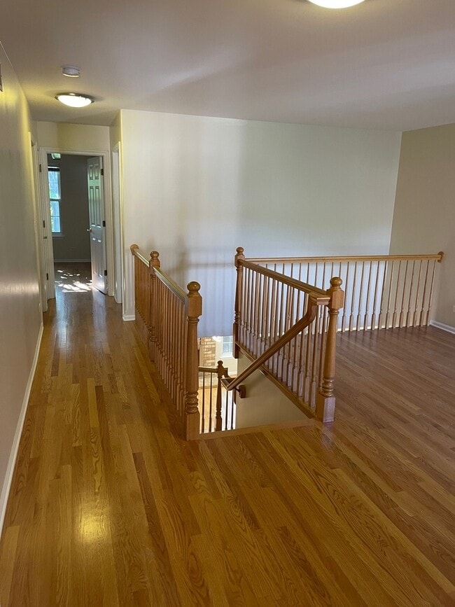 Building Photo - 1220 S Christine Ct