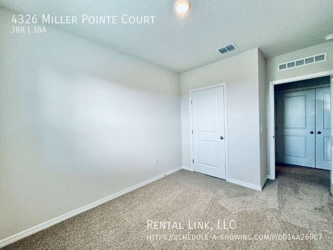 Building Photo - 4326 Miller Pointe Ct