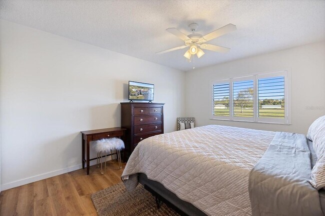 Building Photo - 822 Capri Isles Blvd