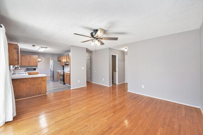 Building Photo - 8584 Cislo Ct