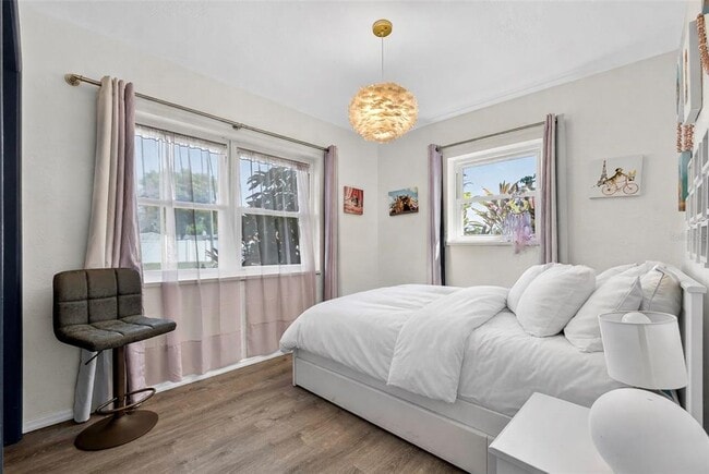 Building Photo - 1760 75th Ave N