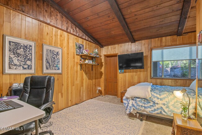 Building Photo - 498 Lake Sherwood Dr